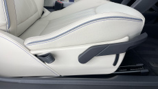 MINI Cooper 135kW E Exclusive [Level 2] 41kWh 3dr Auto Electric Hatchback